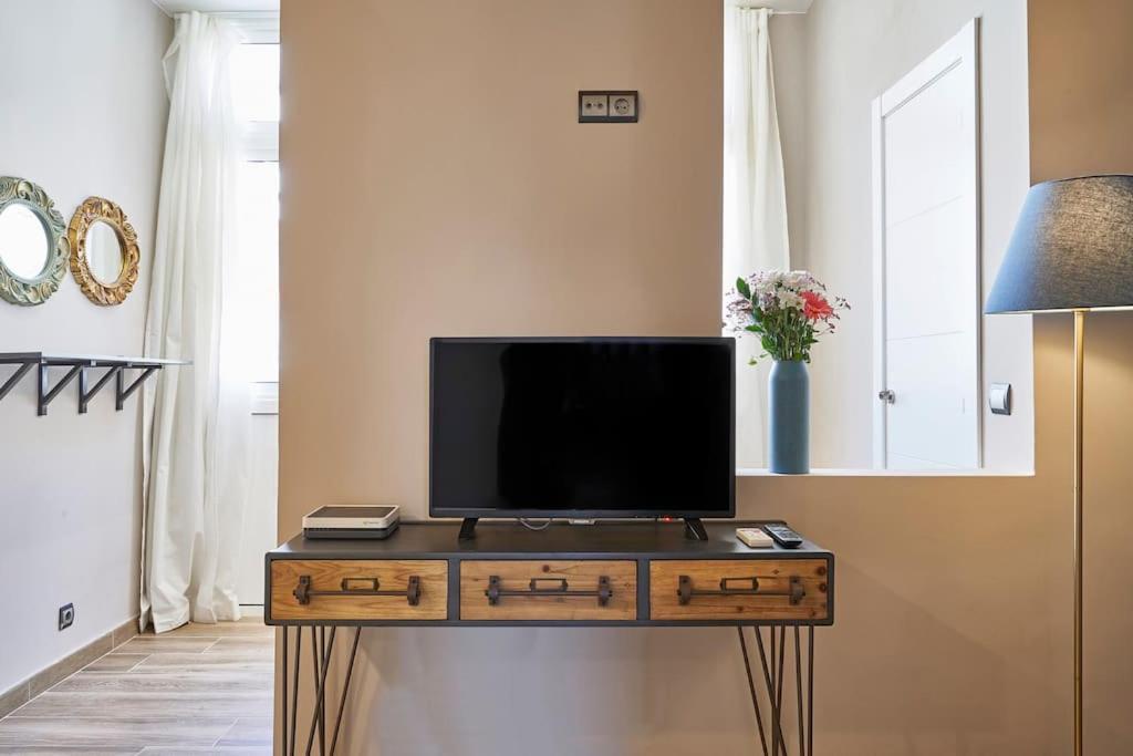 Bebarceloner Sants Apartments - 2 Bedrooms Esterno foto